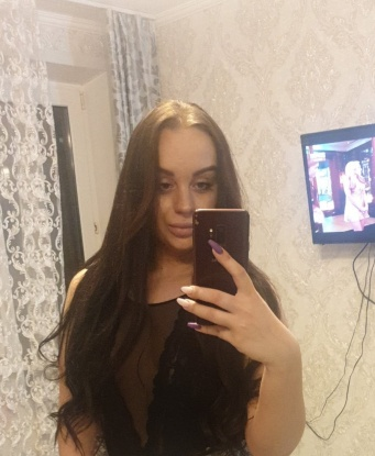 🌹 Я - индивидуальная эскорт-девушка в Москве с бесценным опытом и огромной страстью к удовольствиям. 🌟 Мои услуги нацелены на полное удовлетворение клиента: классический секс, оральный секс, эротический массаж... Не сомневайся, я знаю, как заставить тебя почувствовать себя особенным! 💋 Одетая в обольстительное белье, я жду тебя в моей уютной квартире в самом сердце Москвы. Расслабься и доверься мне, и я обещаю, что ты останешься доволен. Звони мне прямо сейчас и узнай больше о моих возможностях. 🌹 Танюша